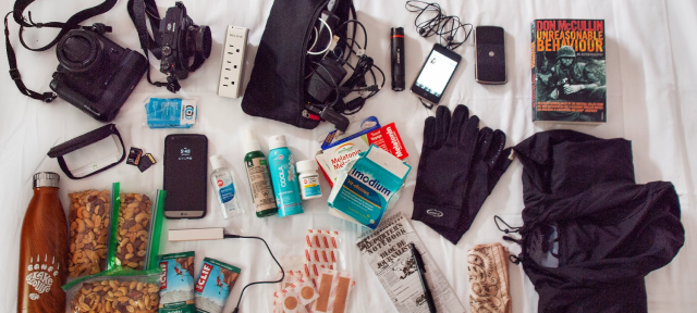 Travel Essentials Wajib Dibawa, Daftar Paling Penting Saat Kamu Bepergian Jauh!